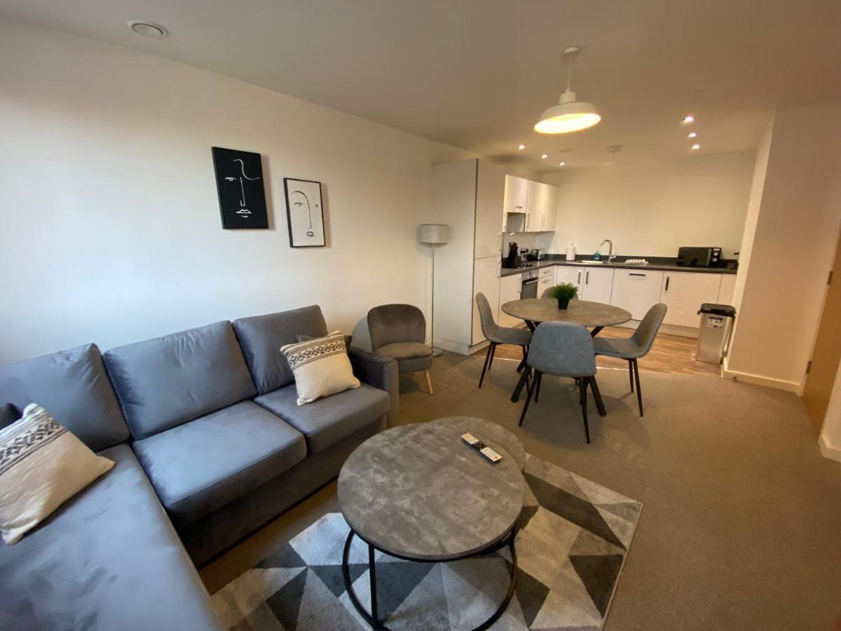 2 Bedroom, 2 Bathroom Modern Apartment Close To Ocean Village, Free Parking, Single Or Double Beds Σαουθάμπτον Εξωτερικό φωτογραφία